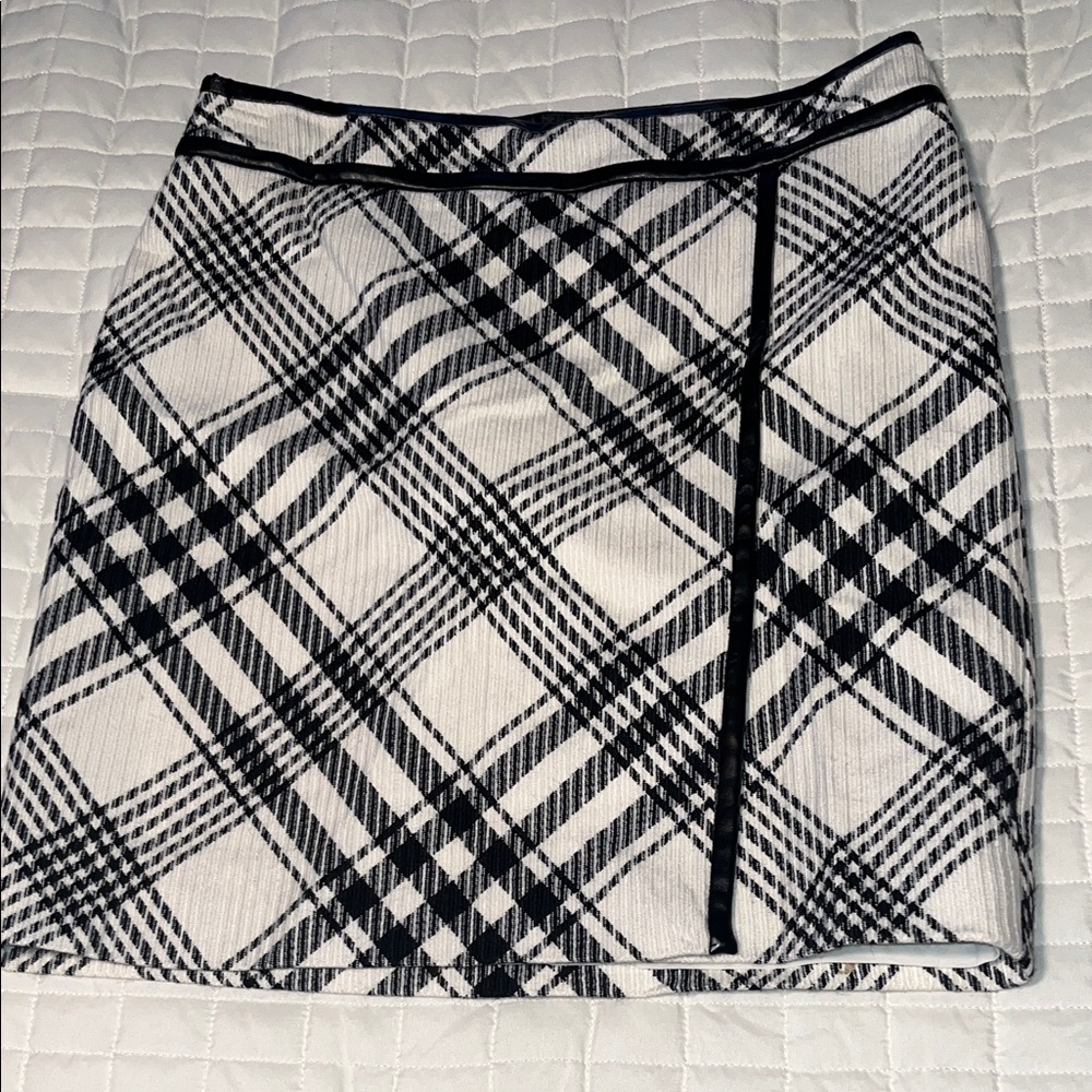 White House Black Market Checkered Mini Skirt